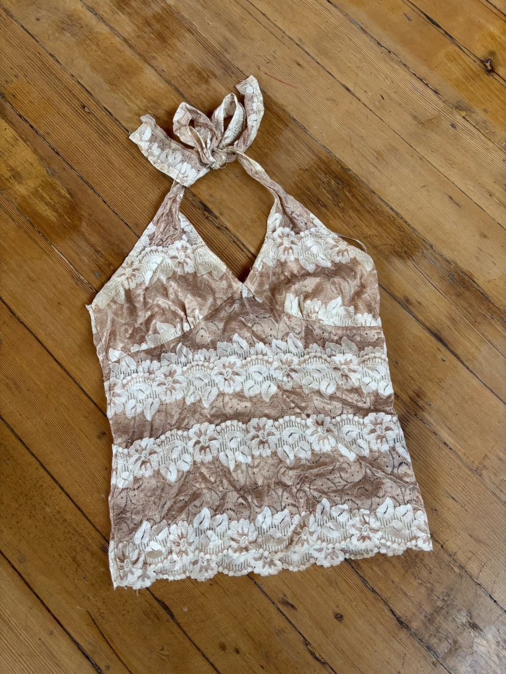Y2K Sleeveless Lace Halter Cami Top in Beige and White